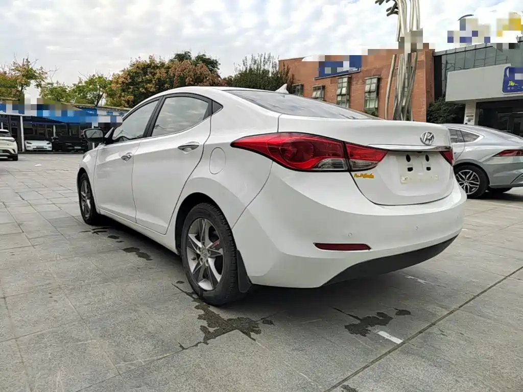 Hyundai Elantra Langdong — миниатюра 5