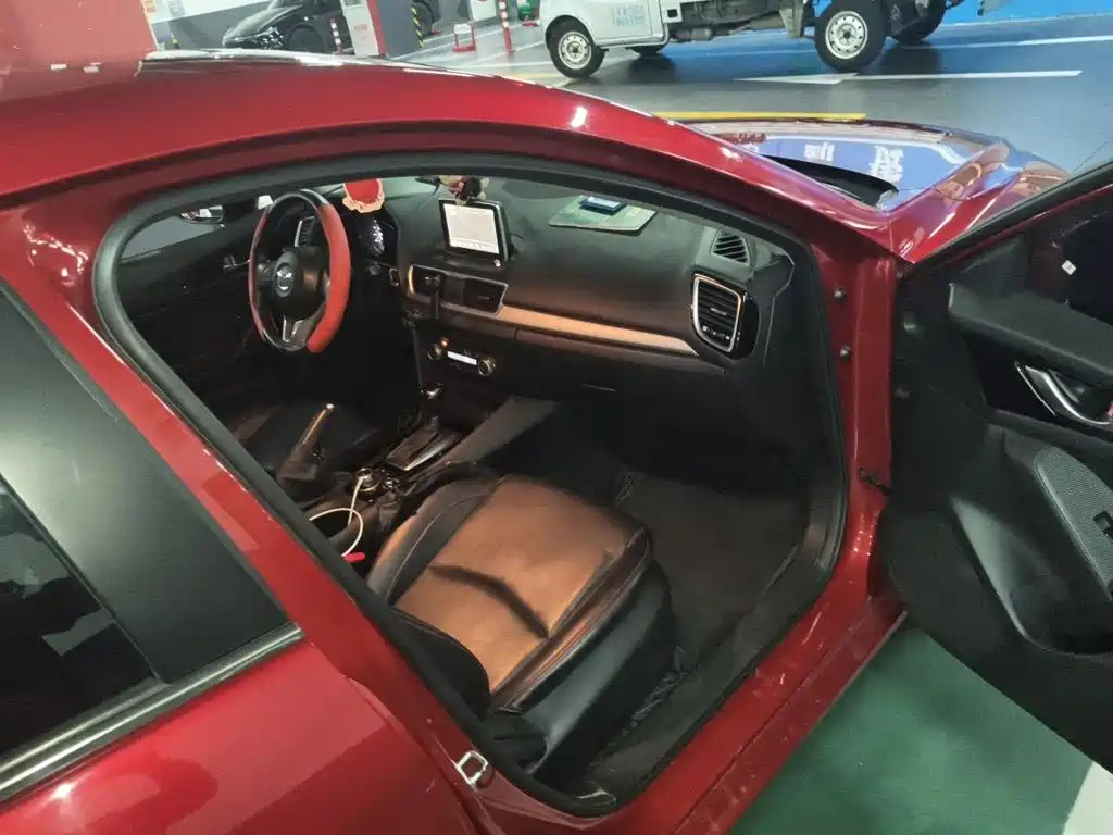 Mazda 3 Axela — миниатюра 20