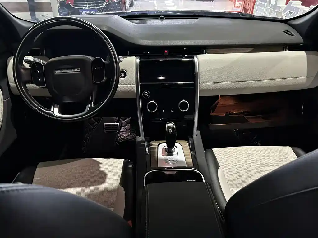 LAND ROVER DISCOVER SPORTS