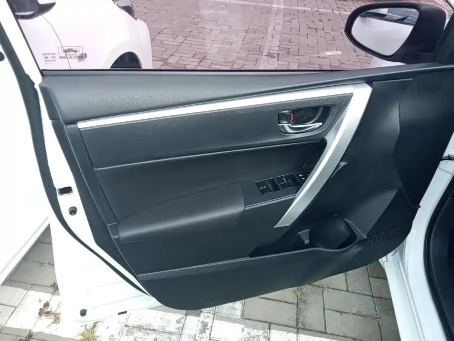 Toyota Corolla — миниатюра 7