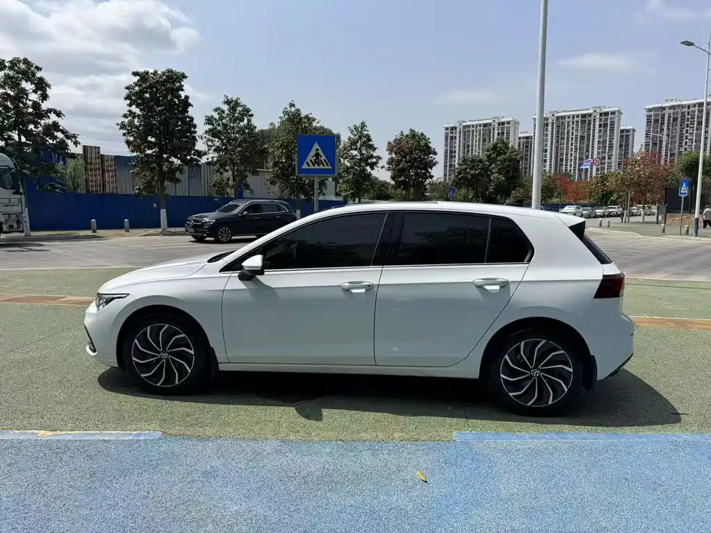 Volkswagen Golf — миниатюра 4