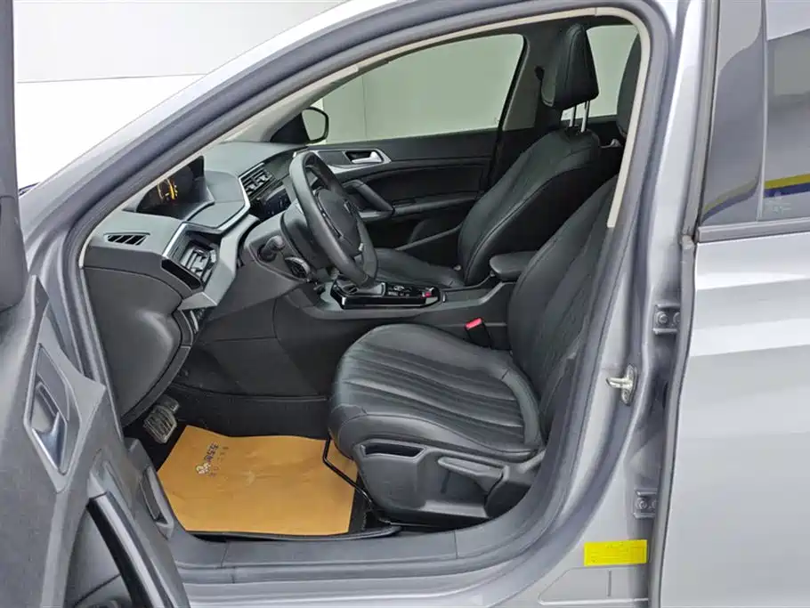 Peugeot 408 2022 1.6T