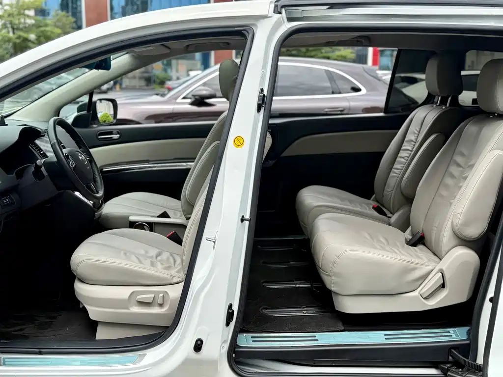 Mazda 8 — миниатюра 15
