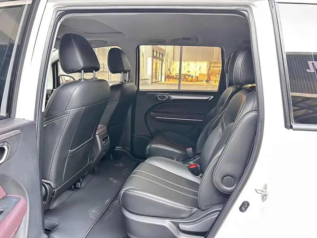 GAC Motor Trumpchi M6 — миниатюра 8
