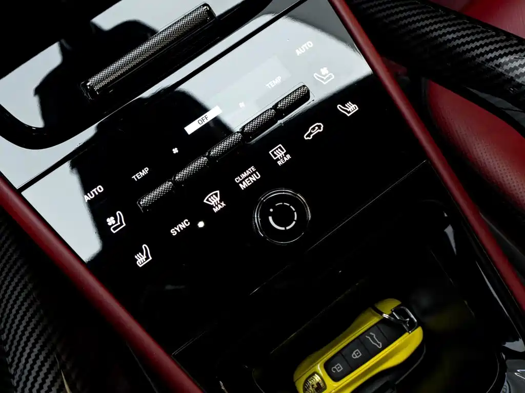 Porsche Cayenne — миниатюра 19