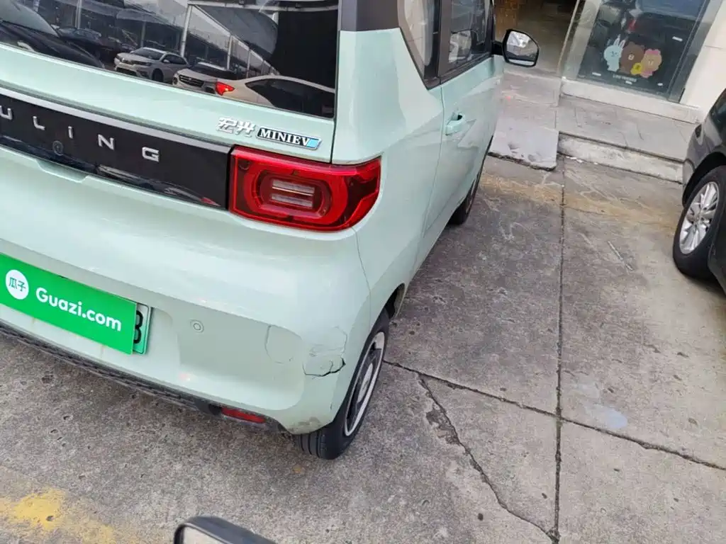 Wuling MINIEV — миниатюра 8