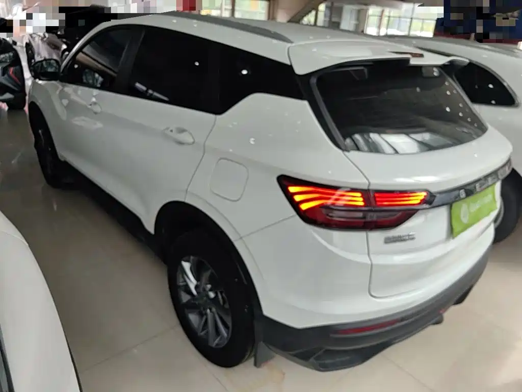 Geely Binyue — миниатюра 5