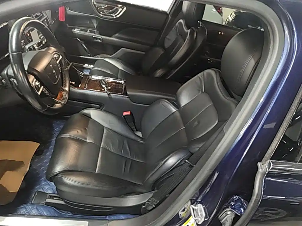 Lincoln Continental — миниатюра 15