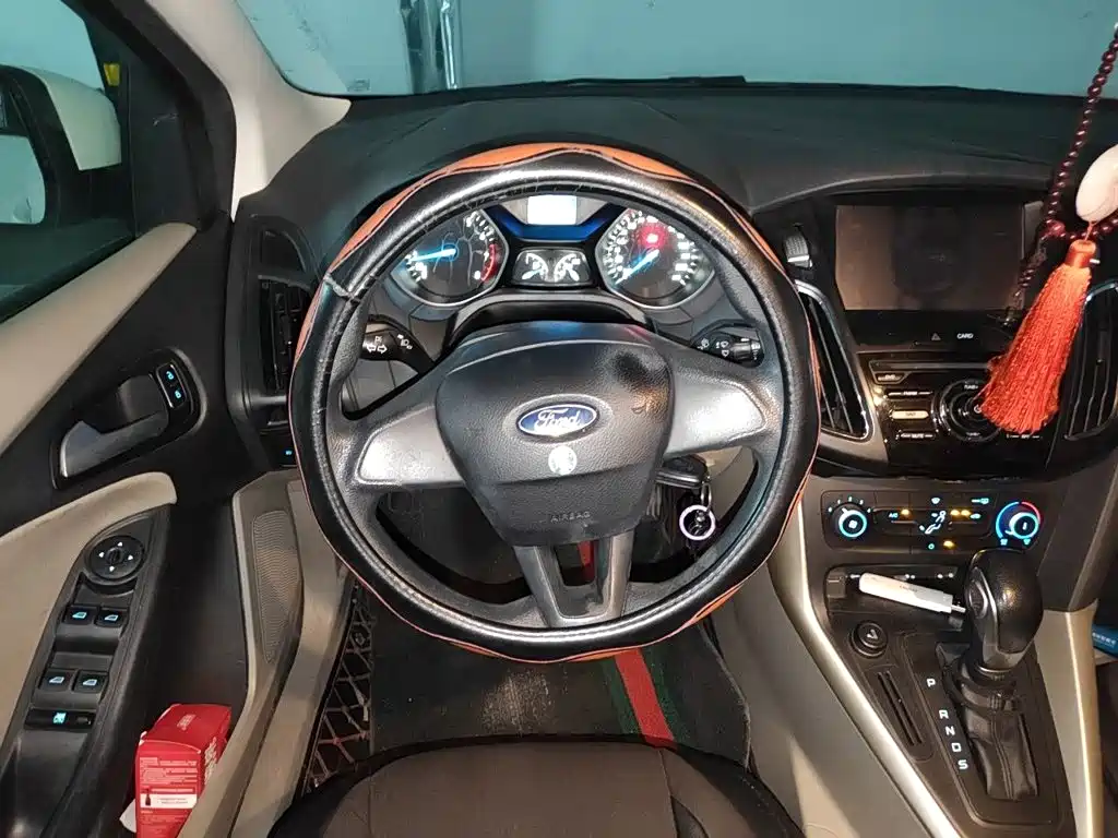 Ford Focus — миниатюра 11