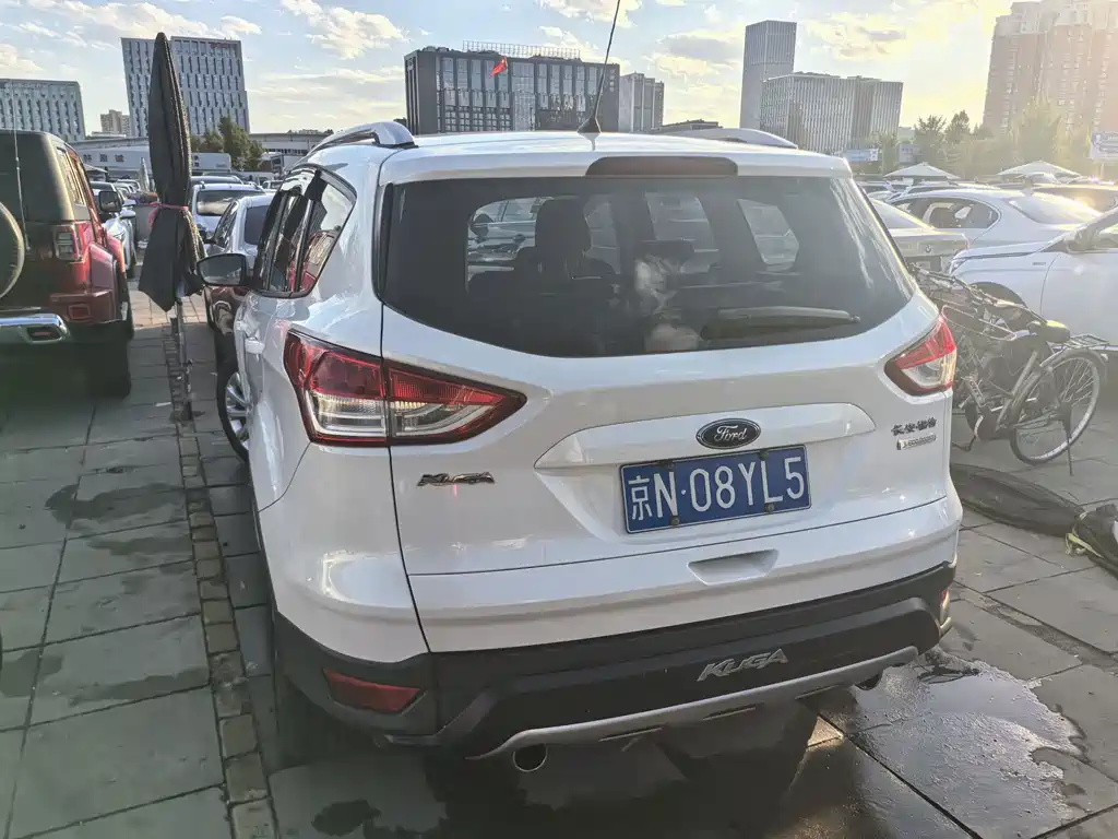 Ford Kuga — миниатюра 7