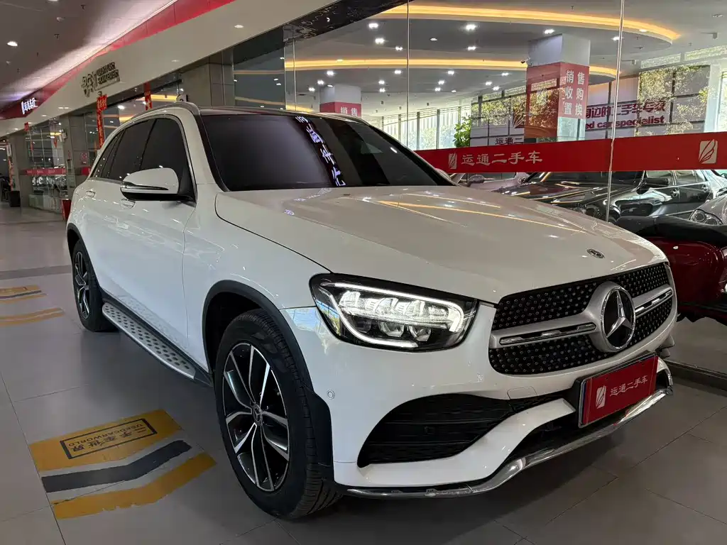 MERCEDES-BENZ GLC