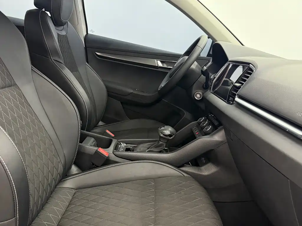 Skoda Karoq — миниатюра 9