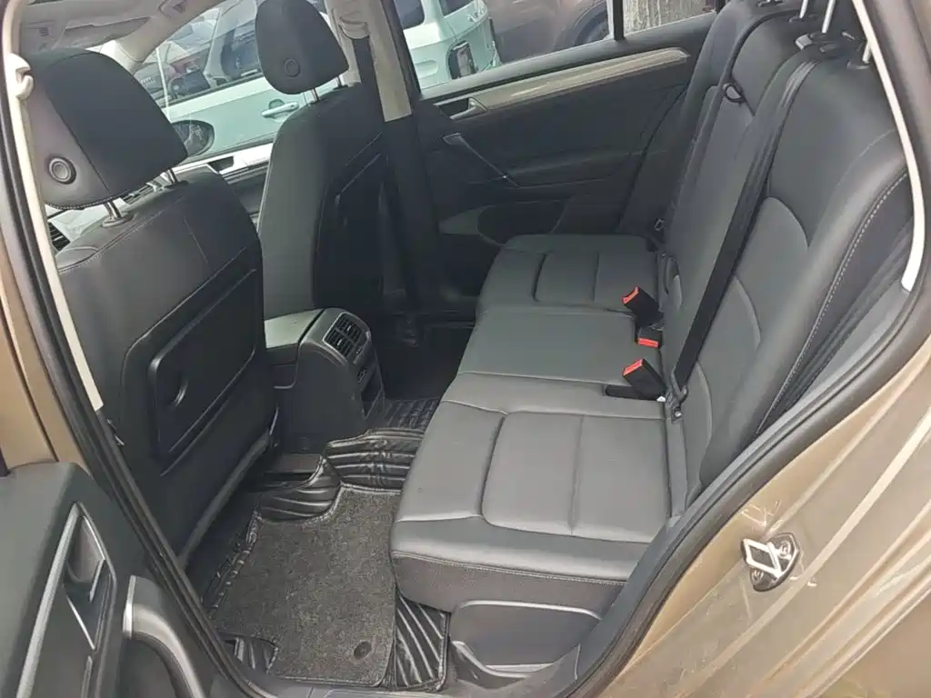 Volkswagen Golf Sportsvan — миниатюра 17