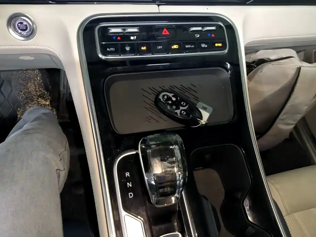 JAC Refine Refine RF8 PHEV — миниатюра 14