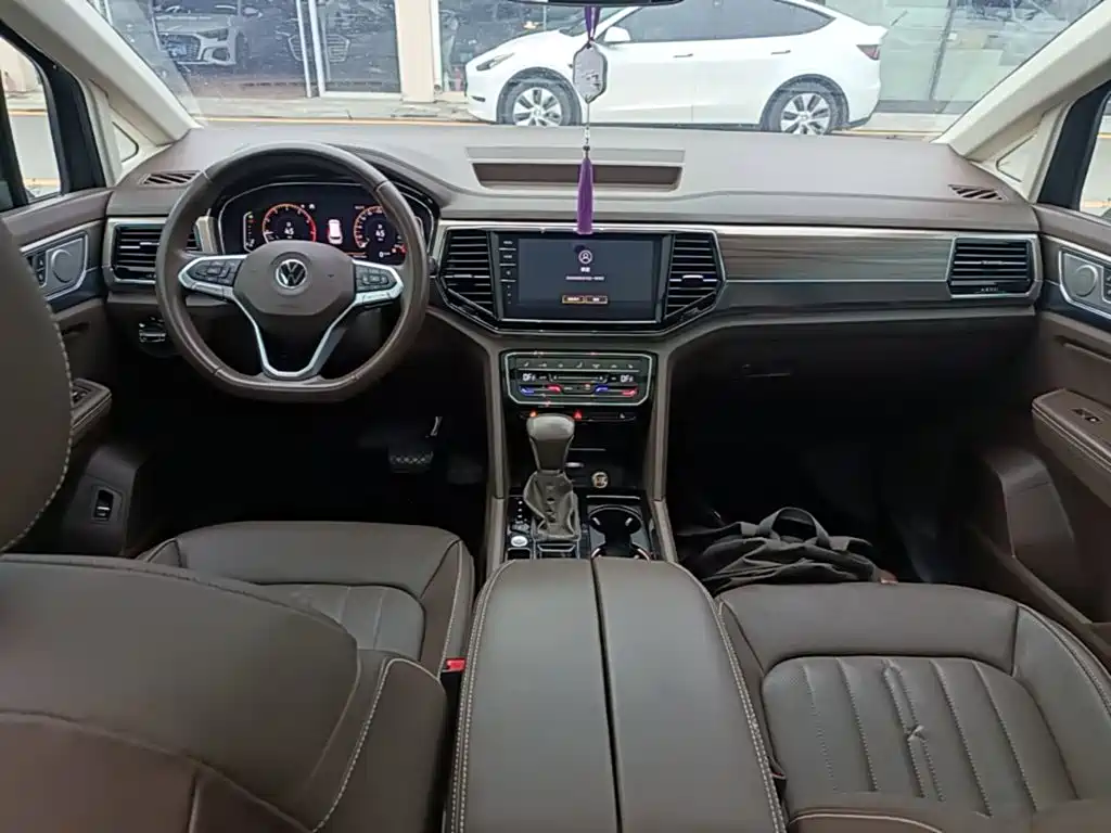 Volkswagen Viloran — миниатюра 10