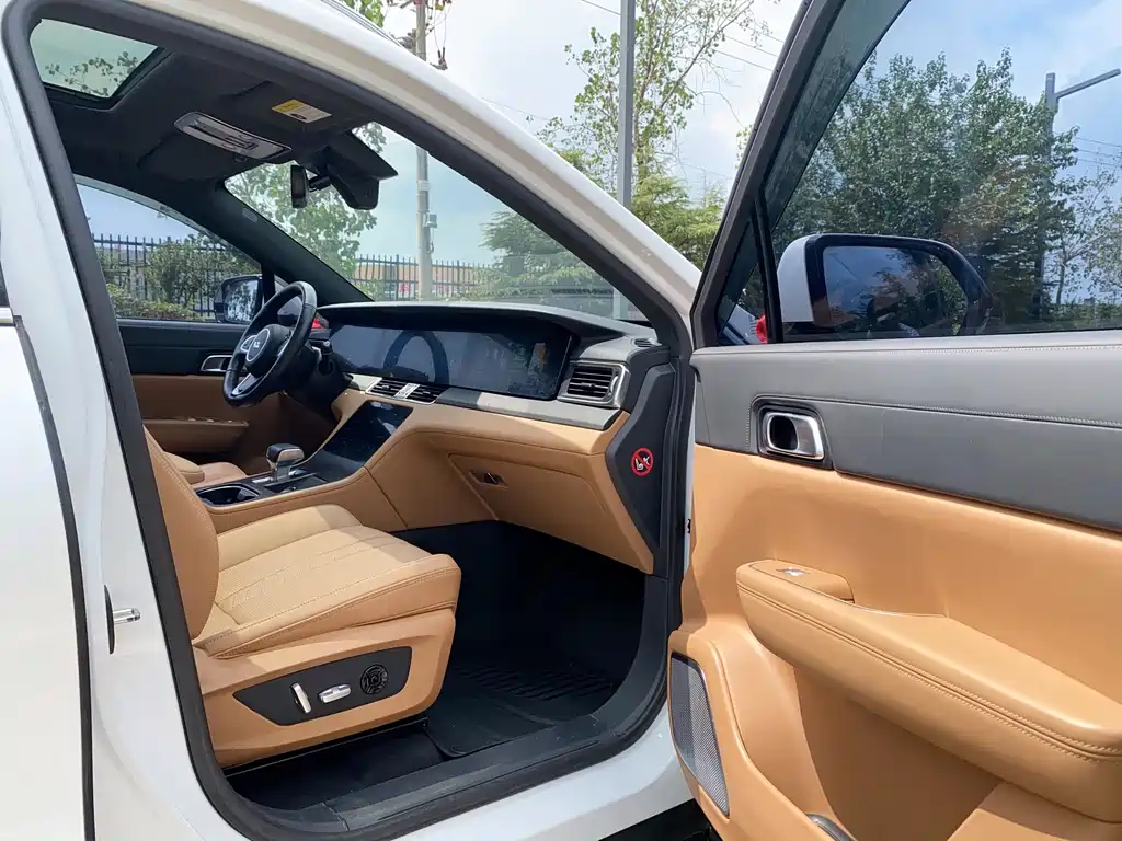 Li Auto Li ONE — миниатюра 24