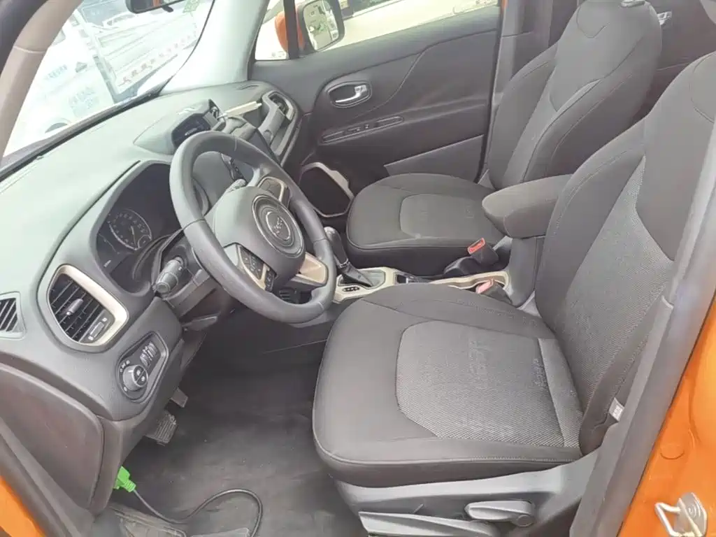 Jeep Renegade — миниатюра 15