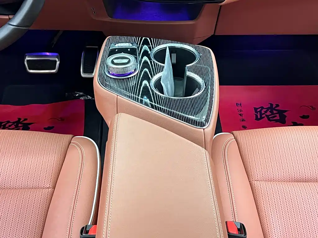 Cadillac IQ — миниатюра 23