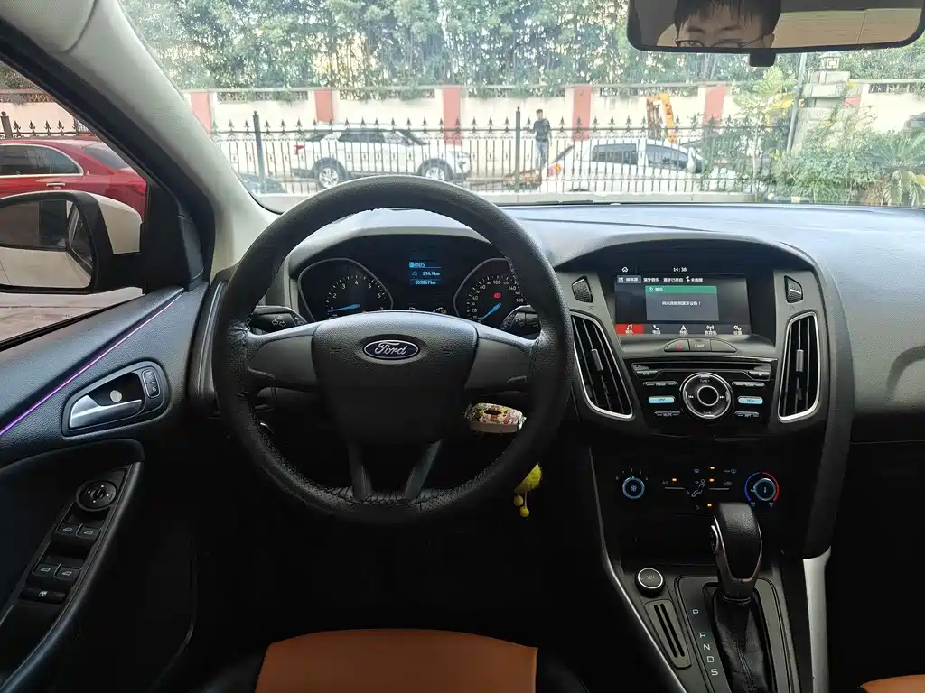 Ford Focus — миниатюра 13