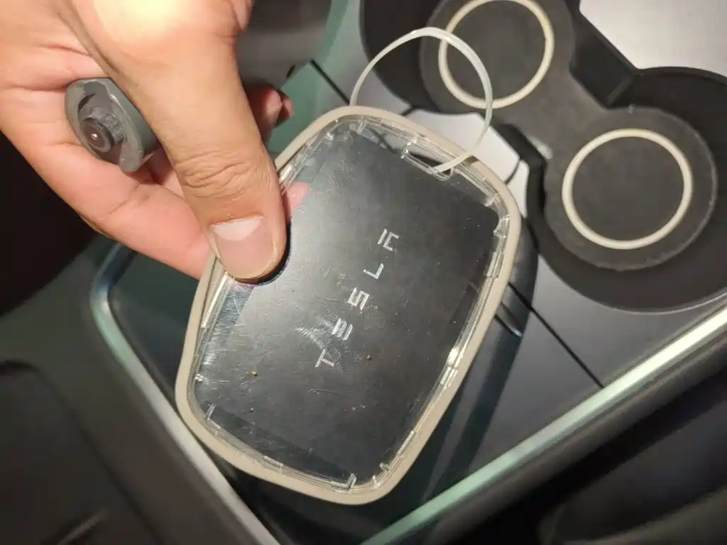 Tesla Model Y — миниатюра 9