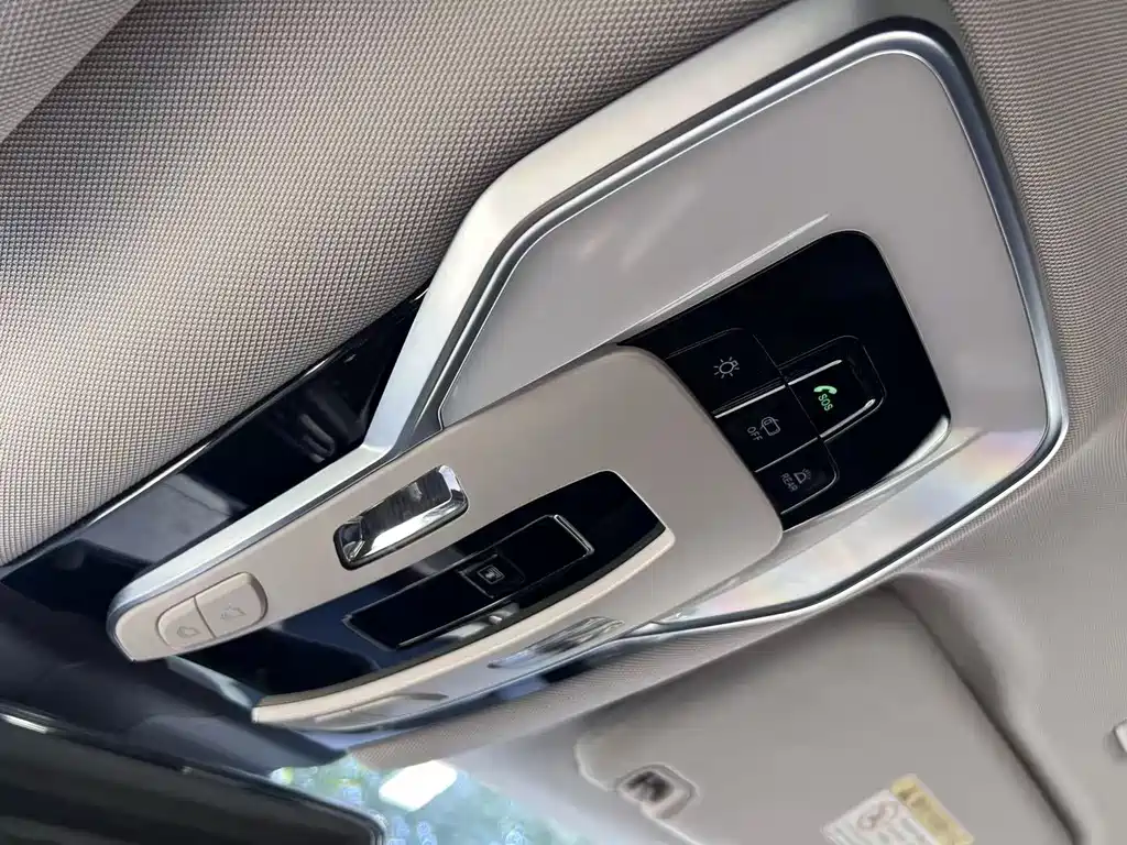 Hongqi Hongqi HQ9 PHEV — миниатюра 9