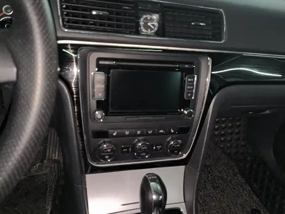 Volkswagen Passat — миниатюра 13