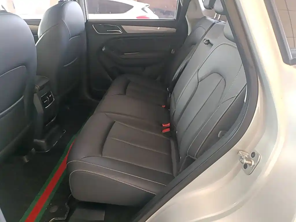 Roewe RX5 — миниатюра 17