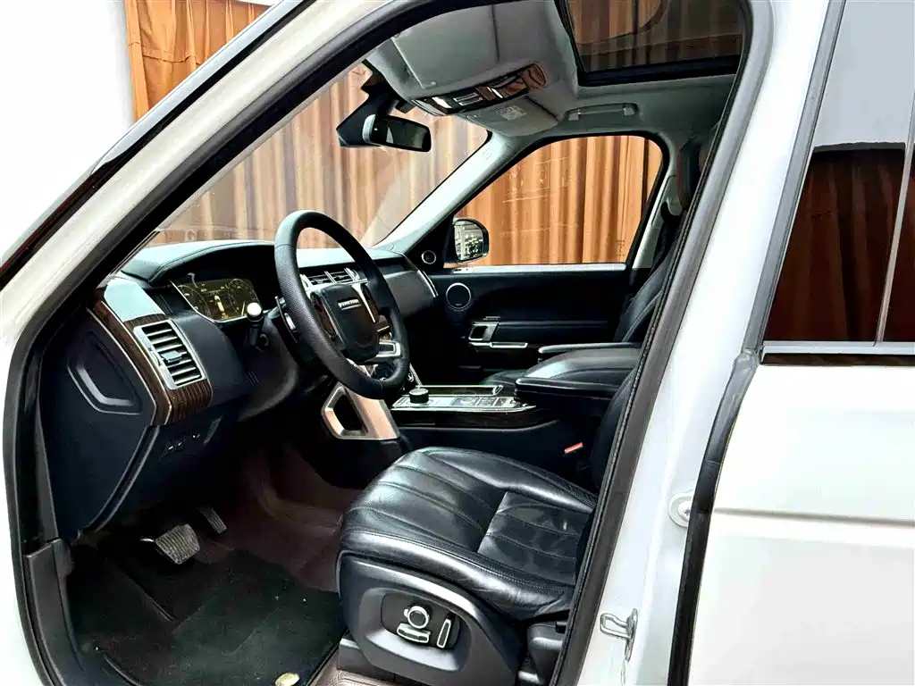Land Rover Range Rover 2016 3.0 SC V6 Vogue SE Long Wheelbase