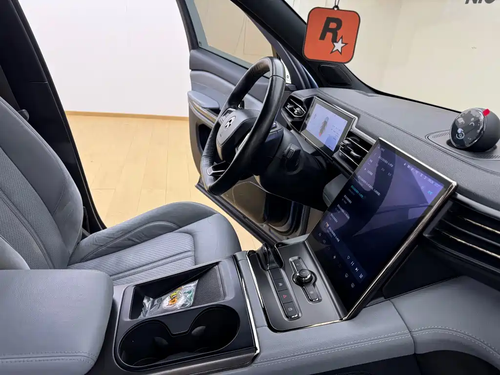 NIO ES6 — миниатюра 17