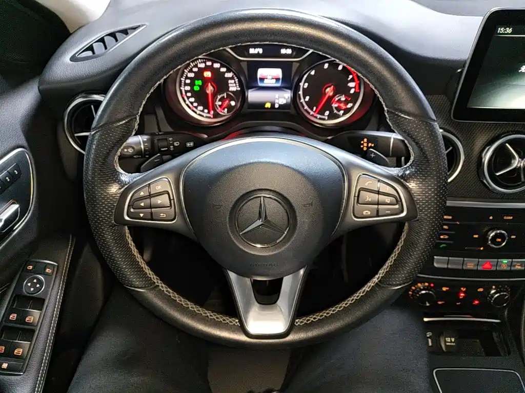 Mercedes-Benz GLA — миниатюра 15