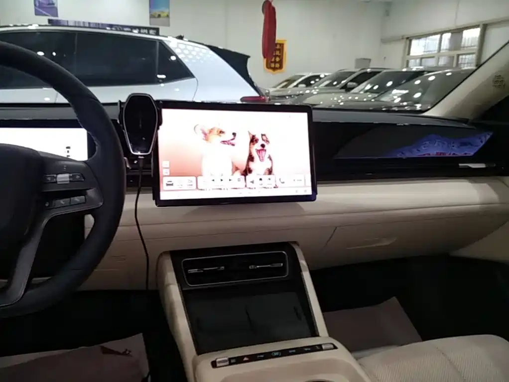 BYD Qin L — миниатюра 13