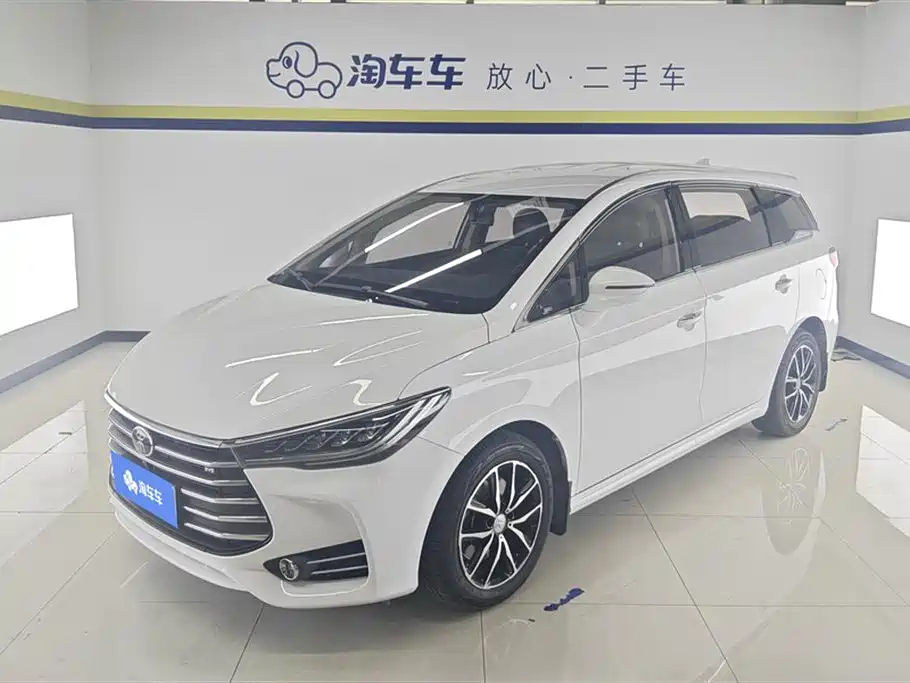 Byd MAX 2018
