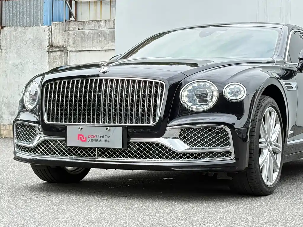 Bentley Flying Spur PHEV — миниатюра 26