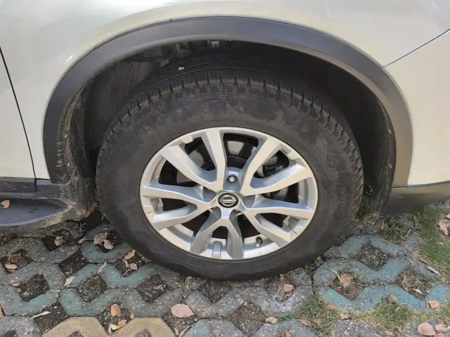 Nissan X-Trail — миниатюра 6