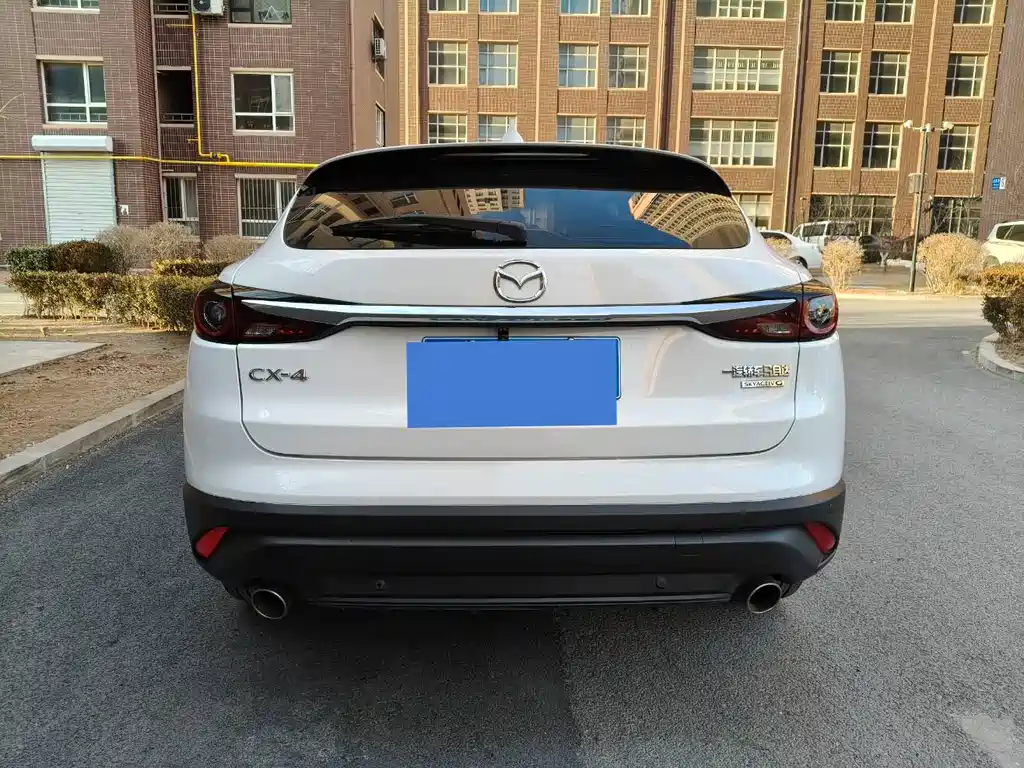 MAZDA CX 4
