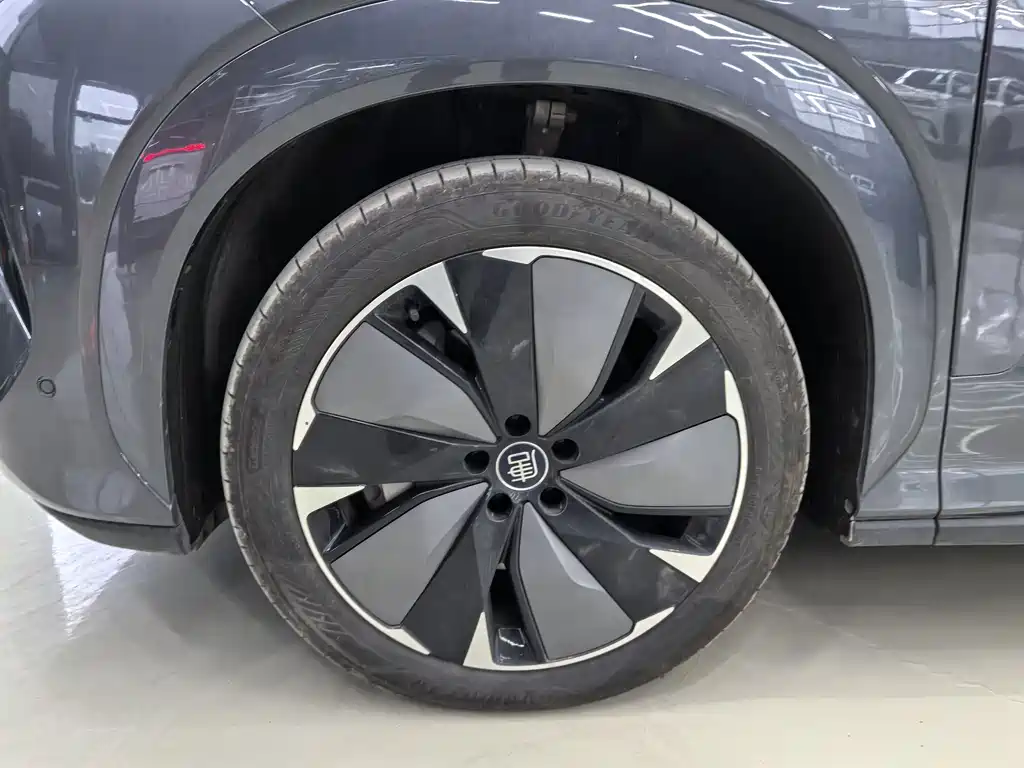 BYD Tang L — миниатюра 10