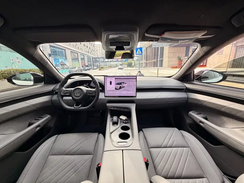 ZEEKR EXTREME KRYPTON 001