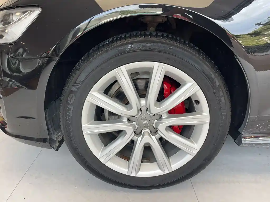 Audi A6L — миниатюра 25