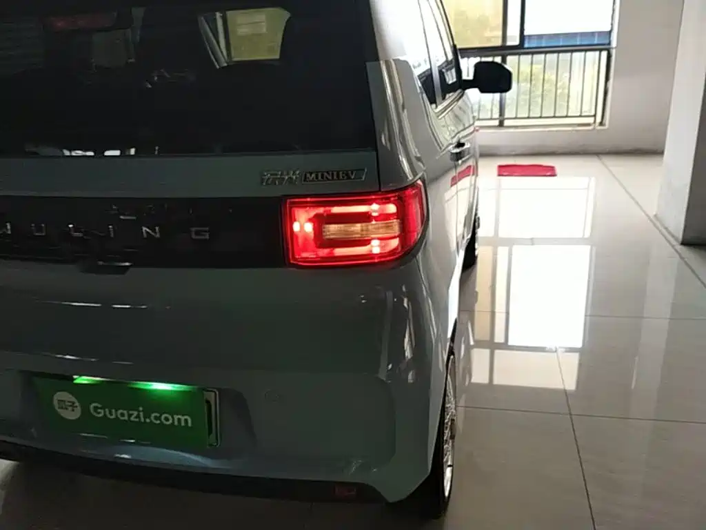 Wuling MINIEV — миниатюра 8
