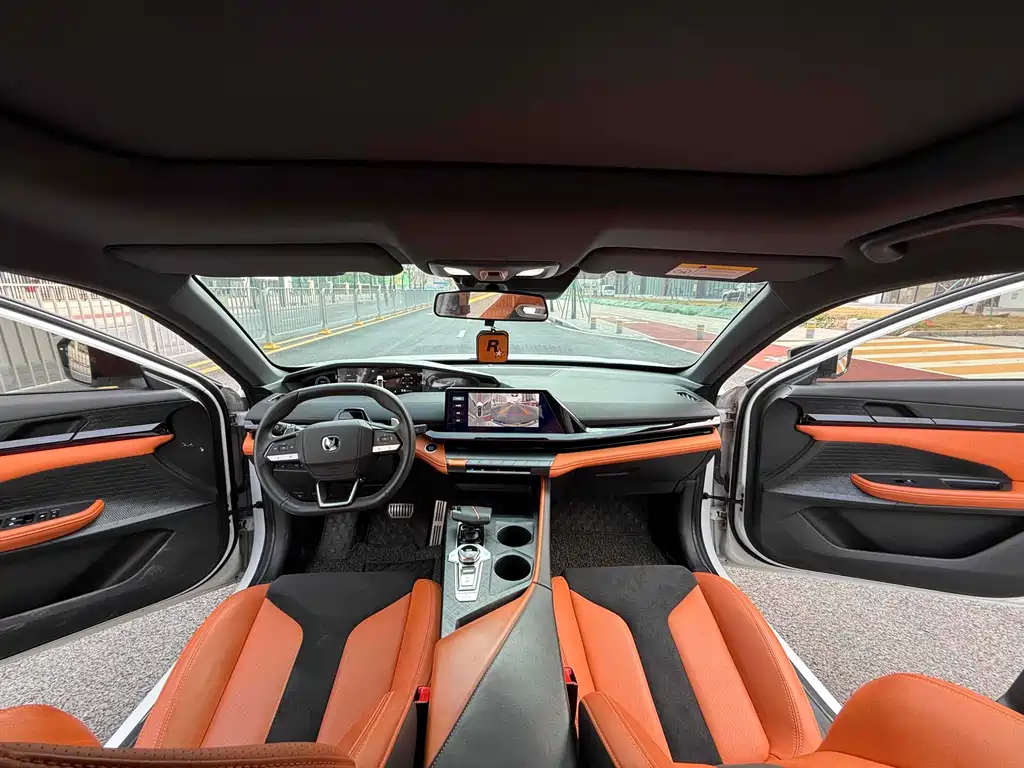 Changan UNI-V 2022 1.5T Sport