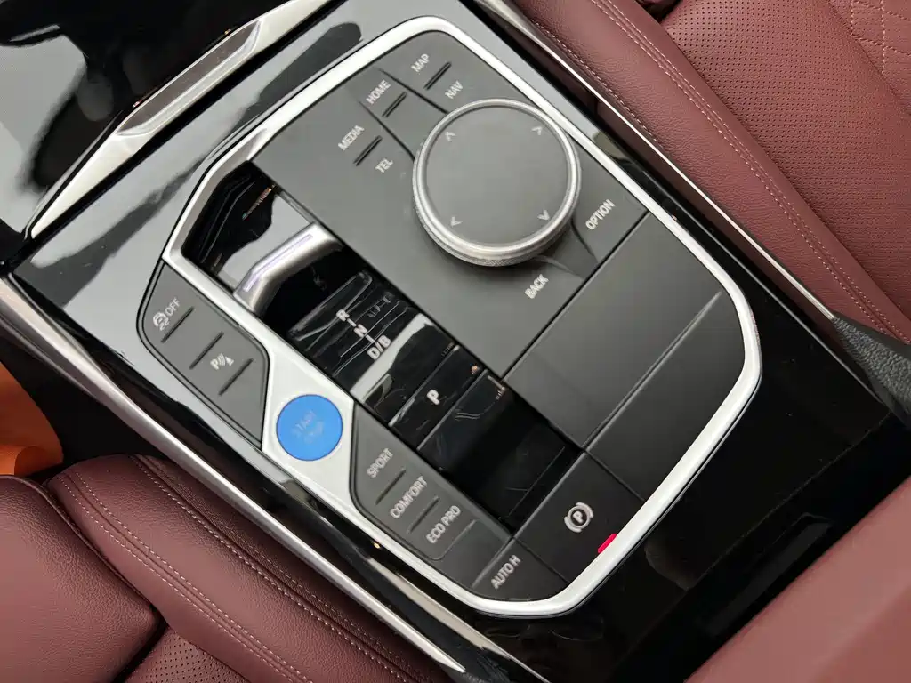 BMW i3 — миниатюра 13