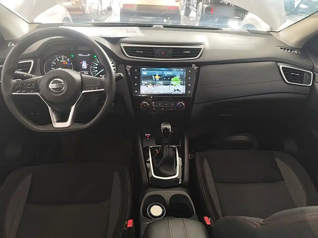Nissan Qashqai — миниатюра 10