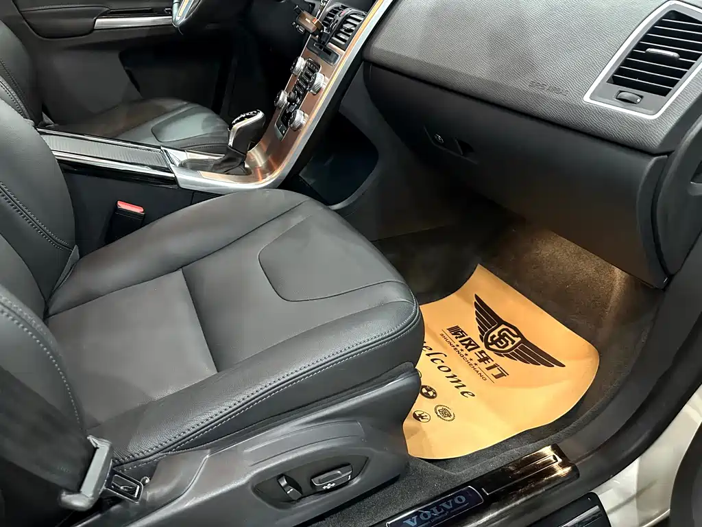 Volvo XC60 — миниатюра 24