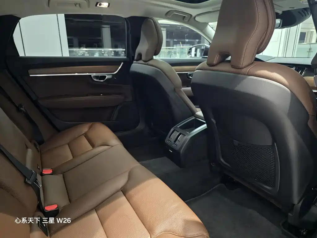 Volvo S90 — миниатюра 13