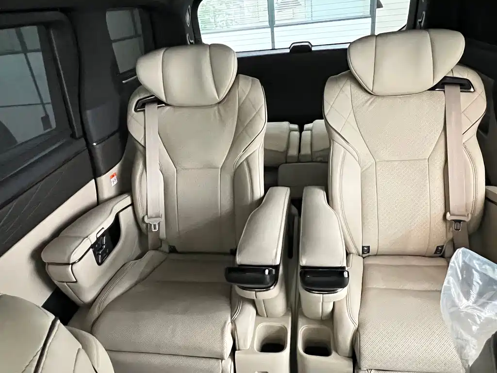 Toyota Alphard 2024 2.5L Premium