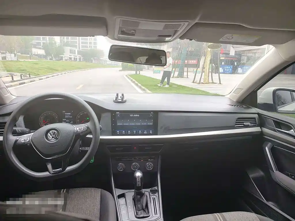 Volkswagen Lavida — миниатюра 4
