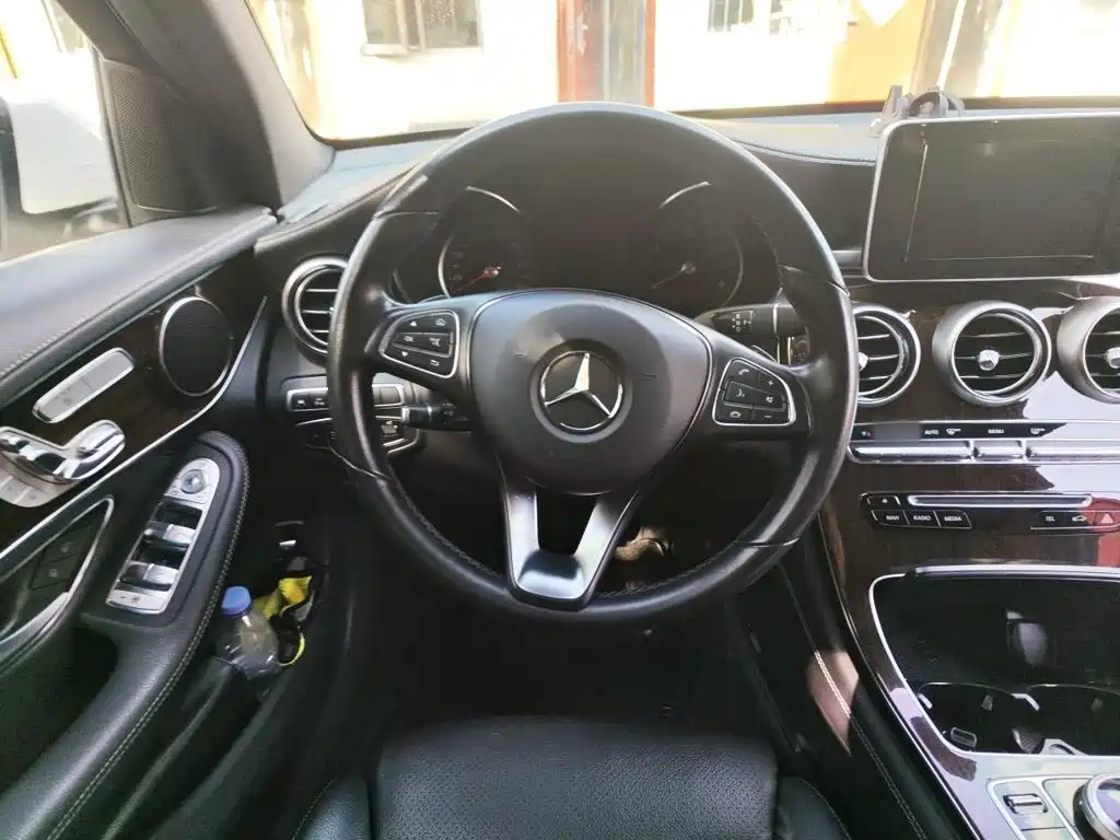 Mercedes-Benz GLC — миниатюра 6