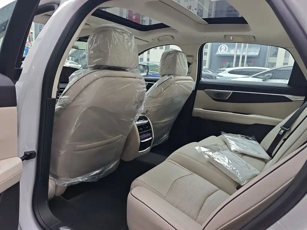 Cadillac CT6 — миниатюра 7