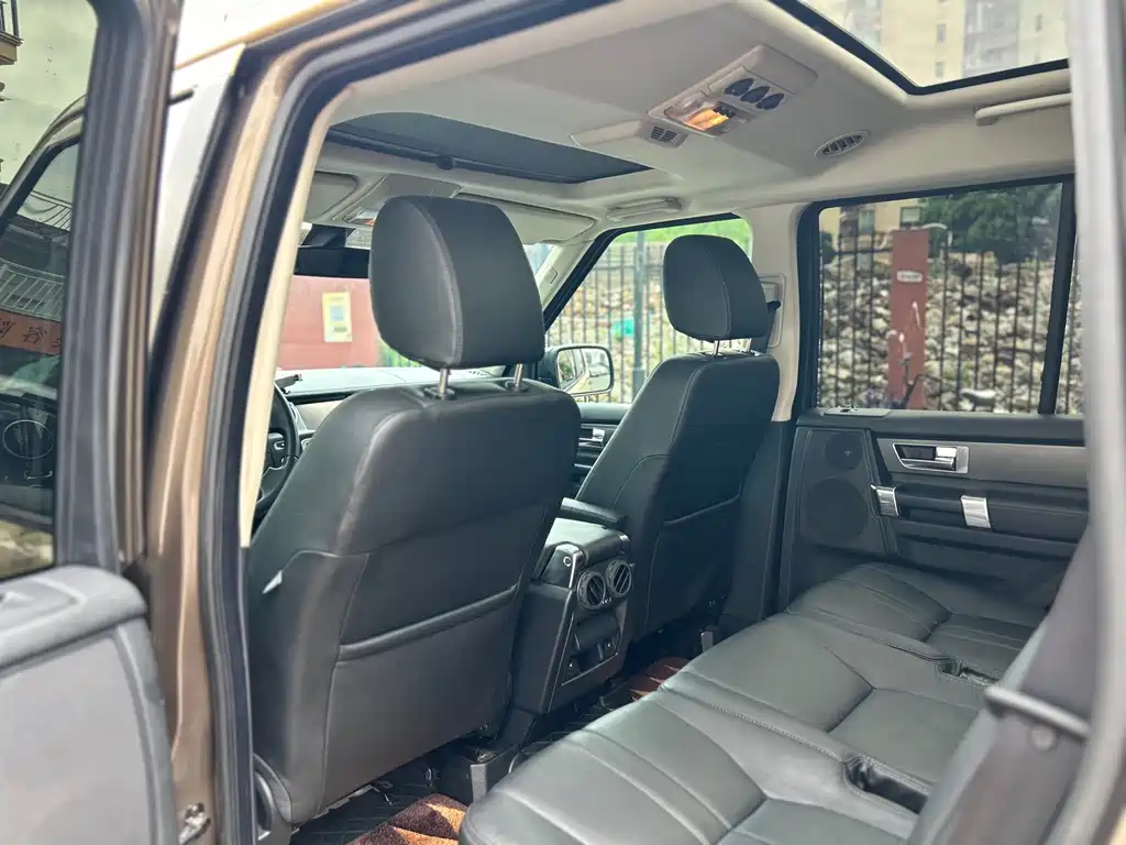 Land Rover Discovery — миниатюра 13