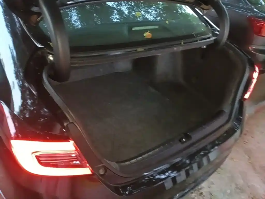 Honda Accord — миниатюра 19